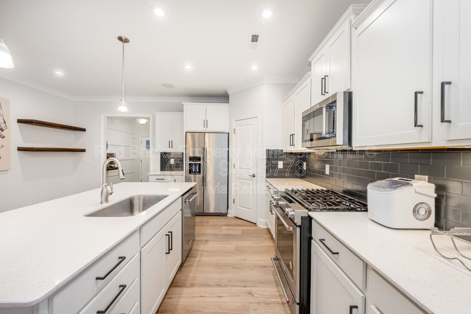 Spacious 5BR Heron Park Home with Sunroom & Loft property image