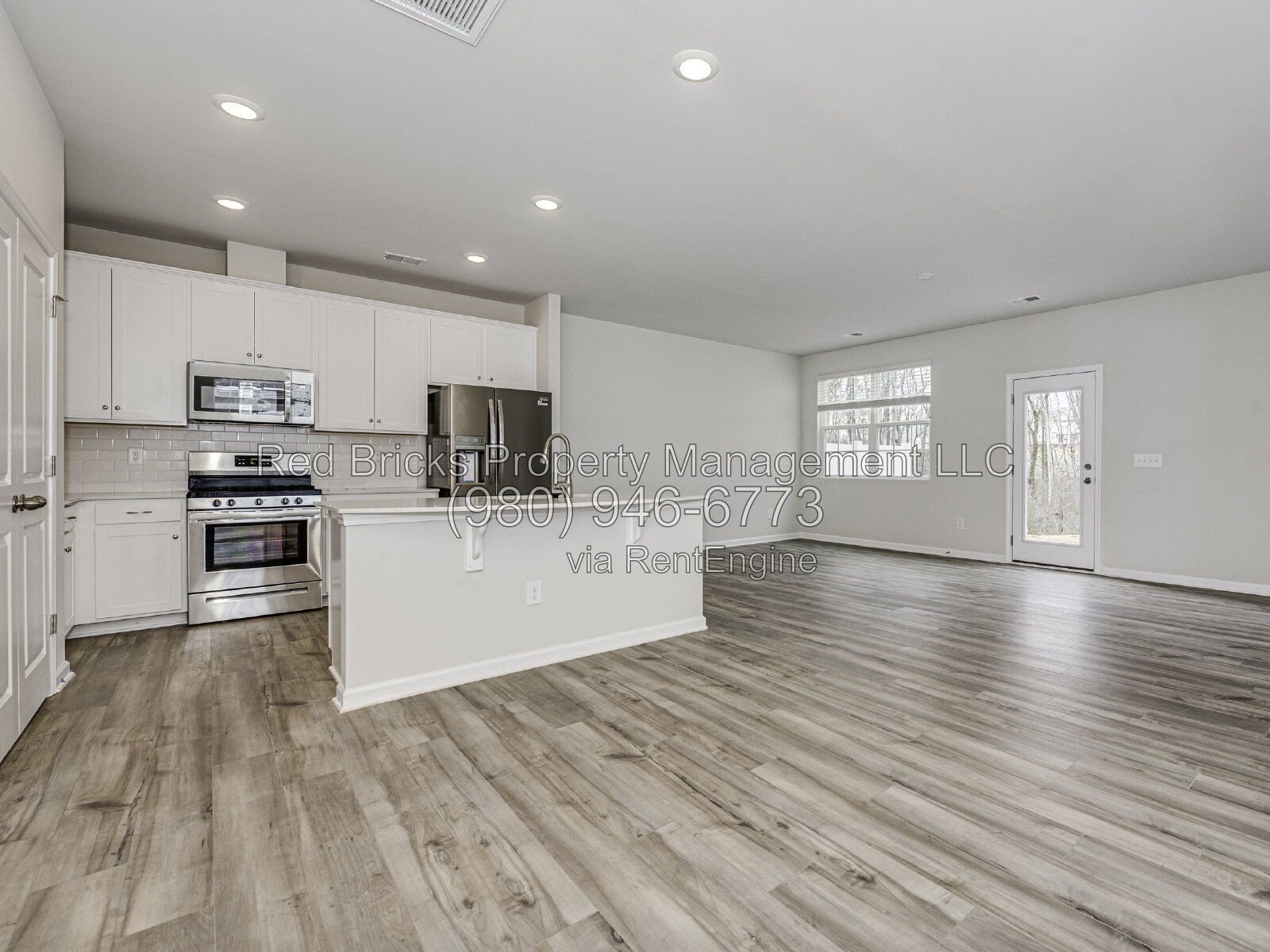 Like-New End-Unit Townhome with Pool & Patio! property image