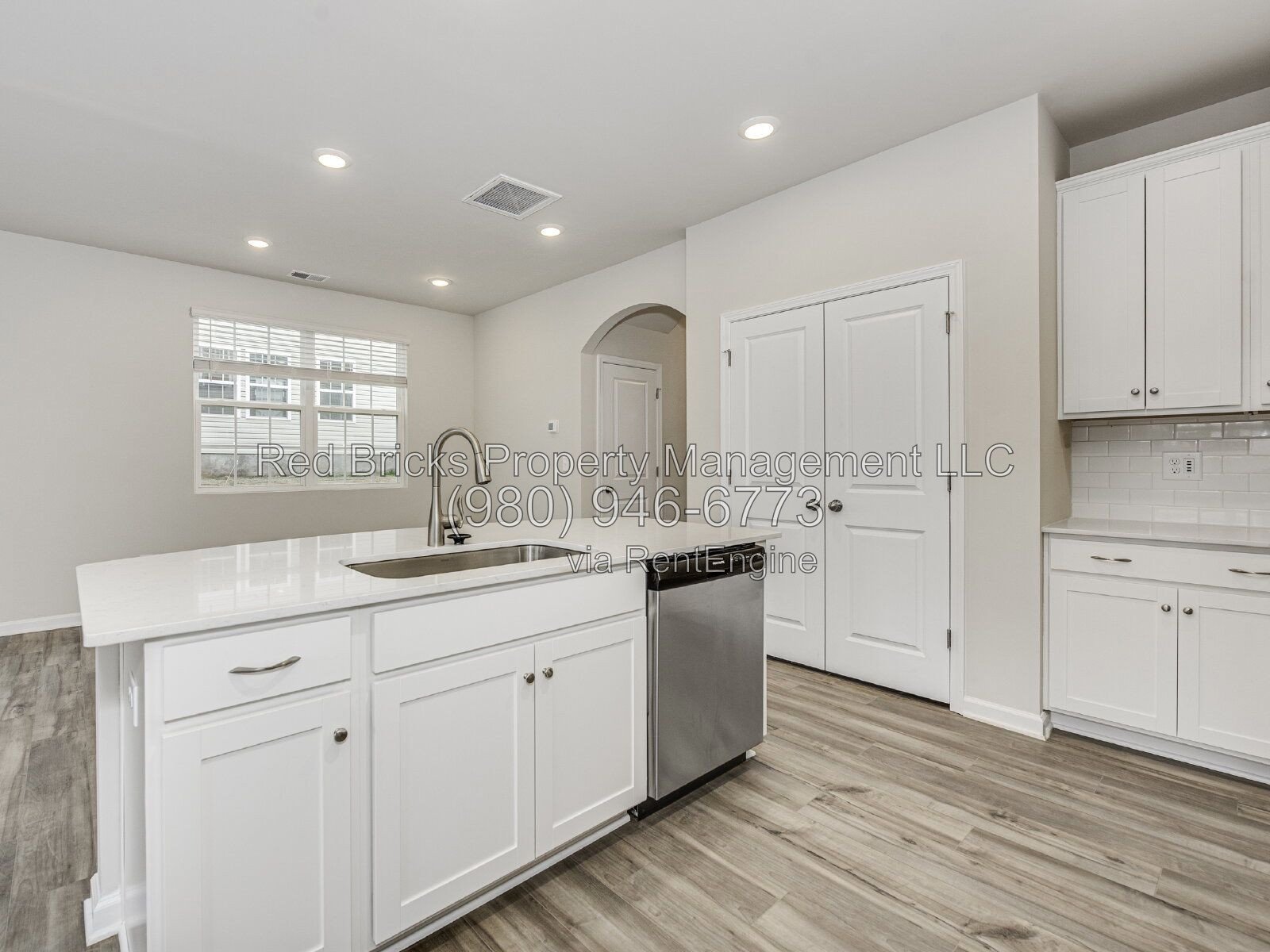 Like-New End-Unit Townhome with Pool & Patio! property image