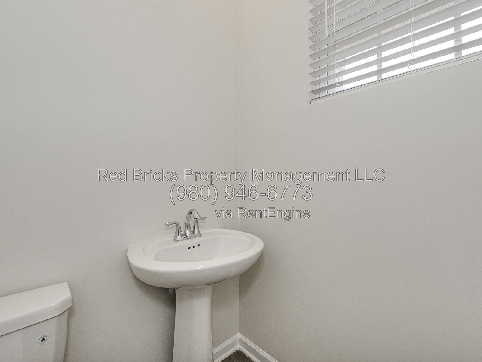 Like-New End-Unit Townhome with Pool & Patio! property image