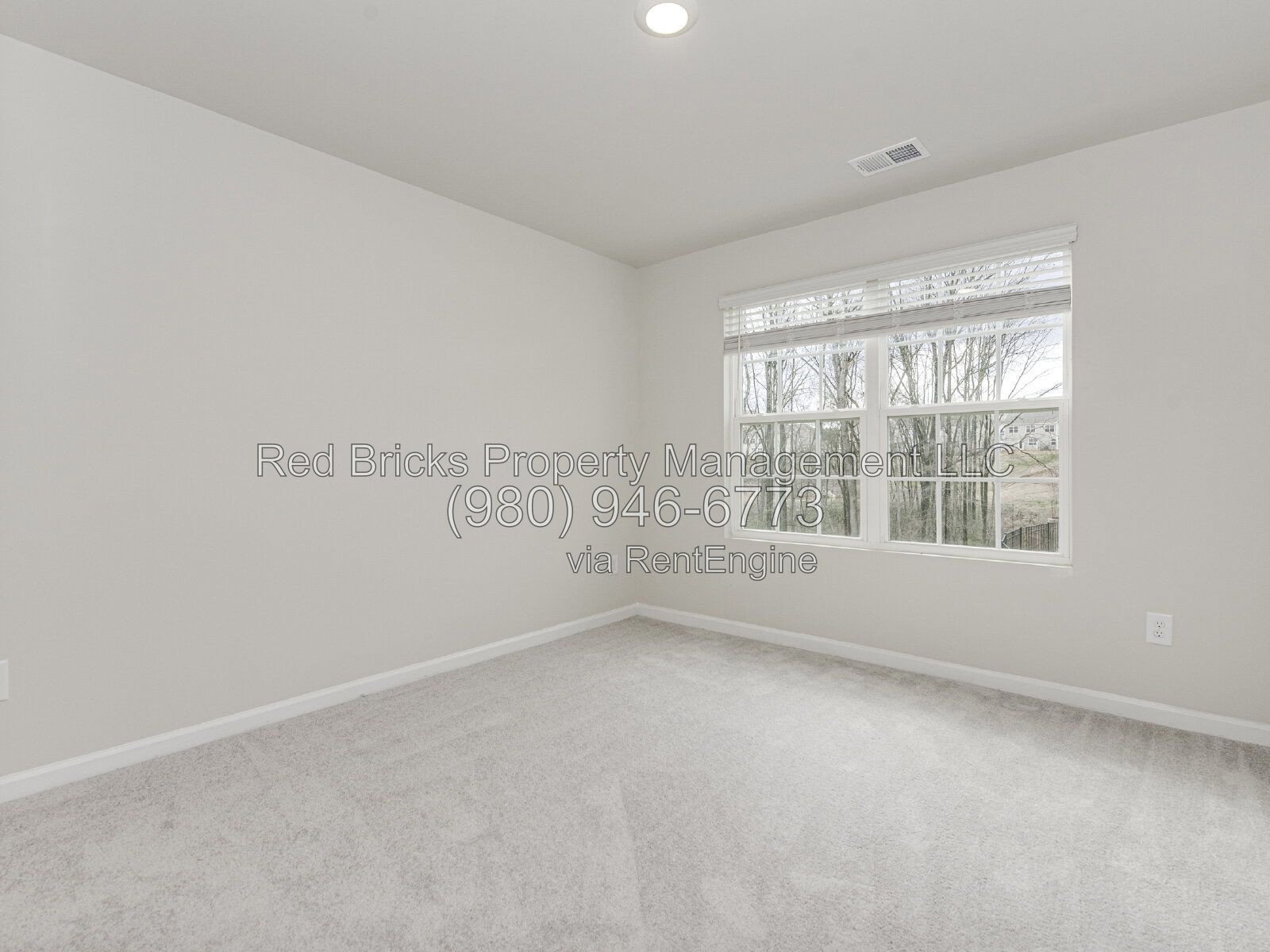 Like-New End-Unit Townhome with Pool & Patio! property image
