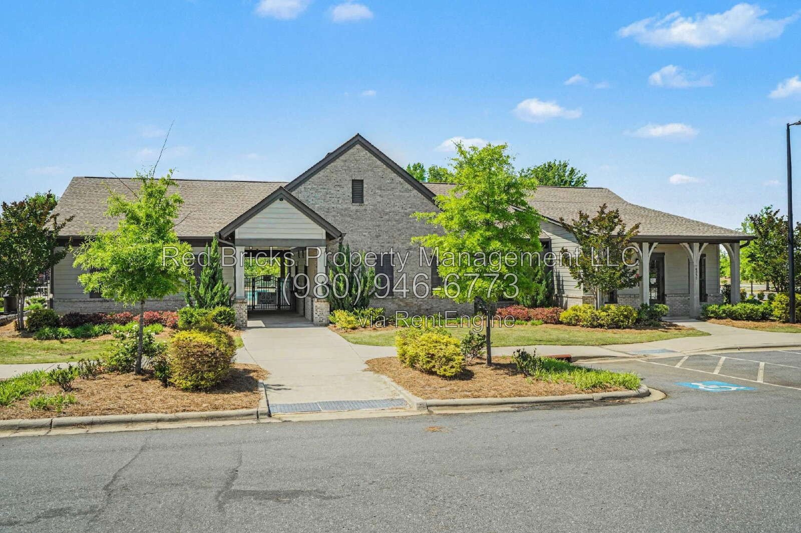 Like-New End-Unit Townhome with Pool & Patio! property image