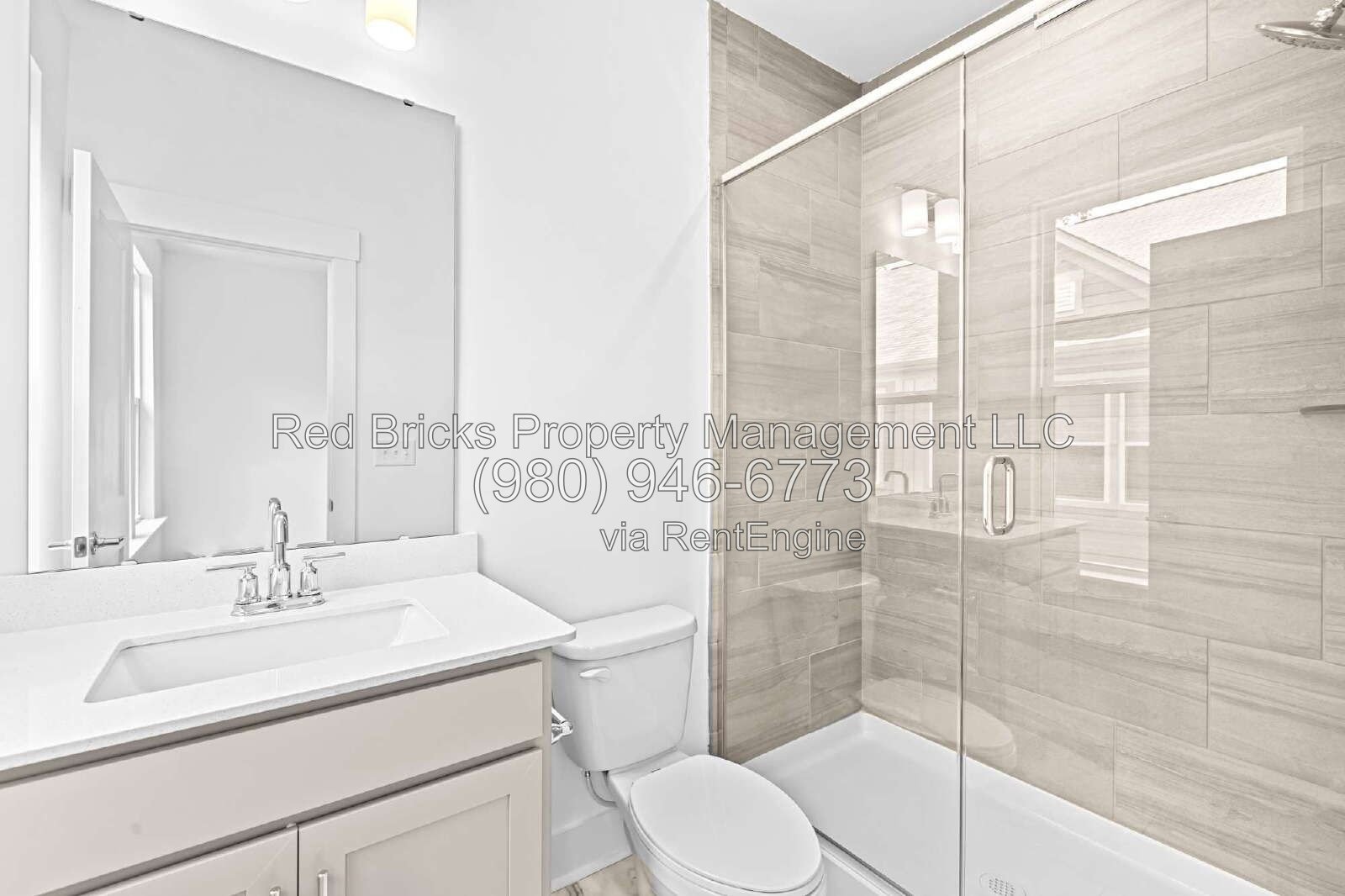 Modern 3-Story Townhome Near Uptown Charlotte property image