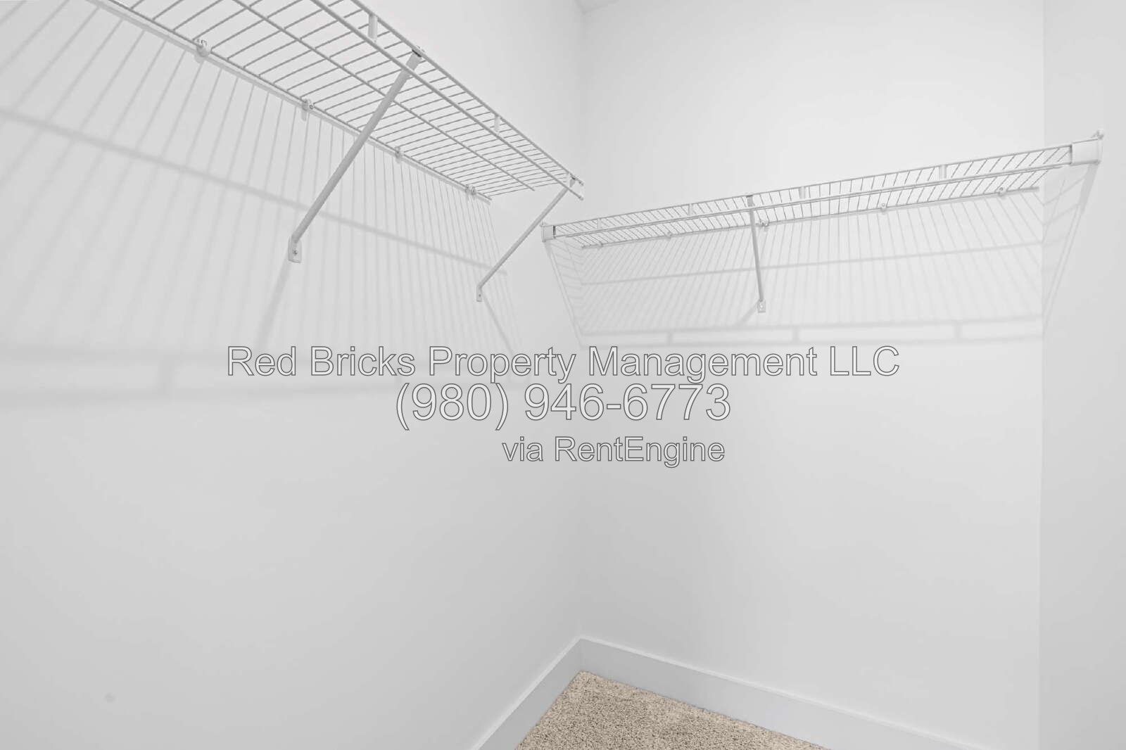 Modern 3-Story Townhome Near Uptown Charlotte property image