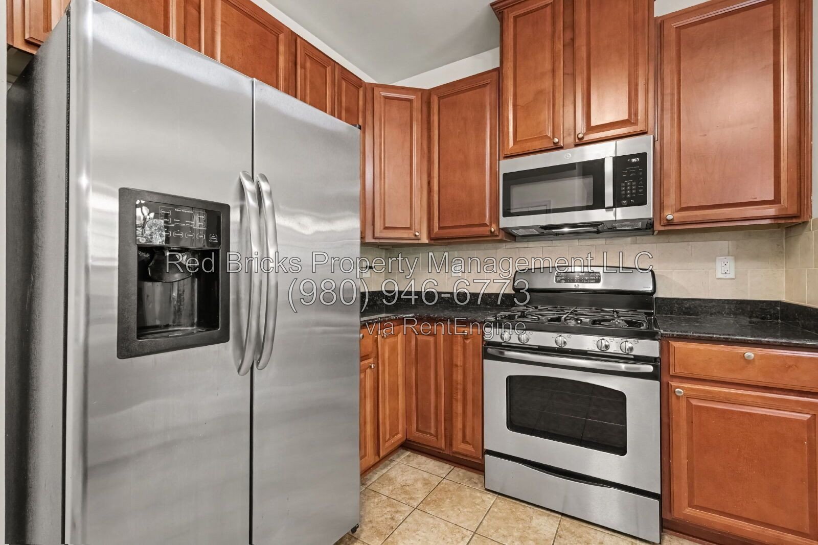 Beautiful 3BR Townhome Near I-485 – Available Now! property image
