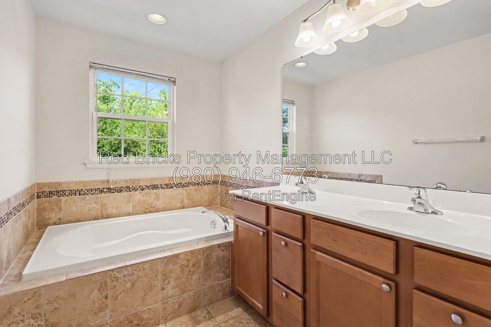 Beautiful 3BR Townhome Near I-485 – Available Now! property image