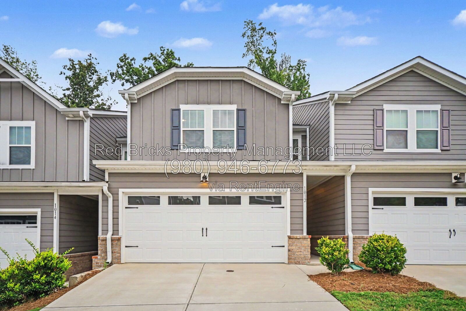Like-New Townhome with 2-Car Garage in Enclave at City Park property image