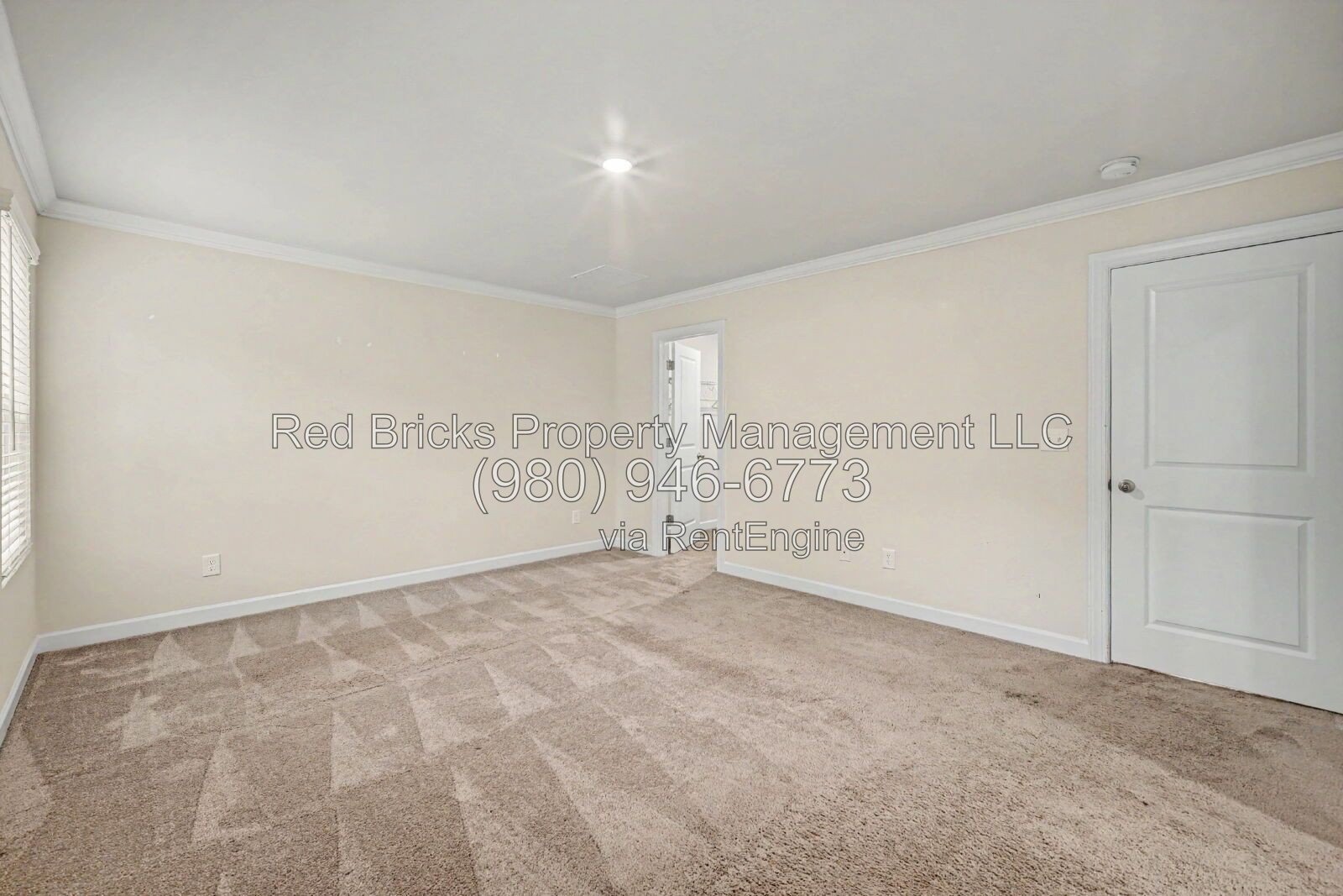 Like-New Townhome with 2-Car Garage in Enclave at City Park property image