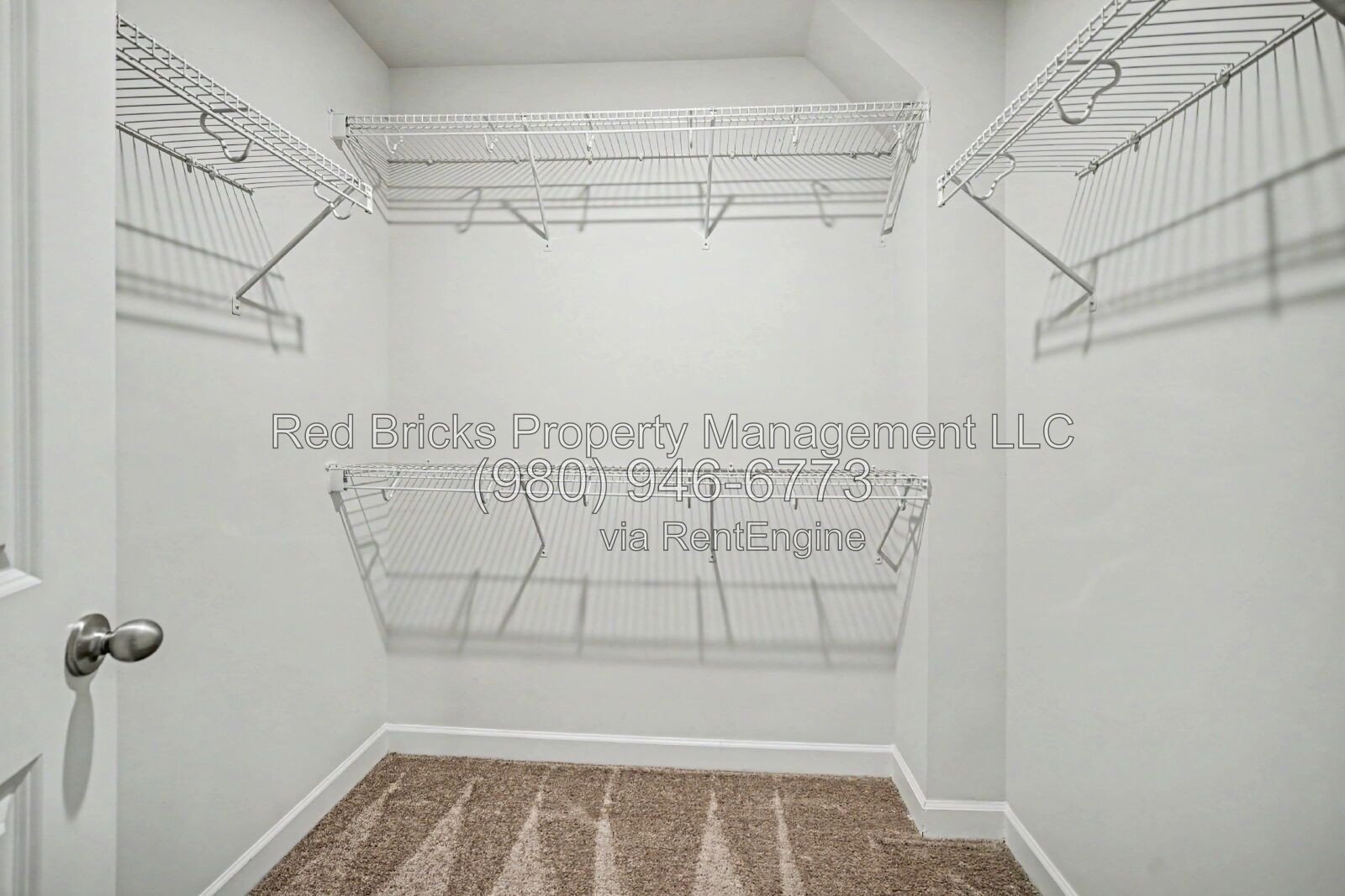 Like-New Townhome with 2-Car Garage in Enclave at City Park property image