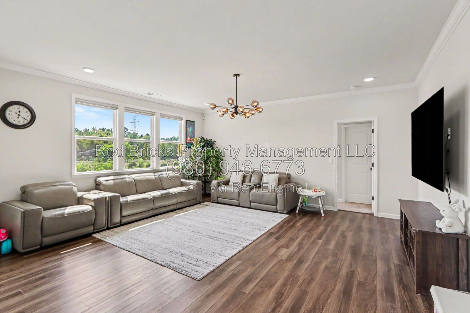 Stunning 5BR Home in Desirable Braeburn Community! property image