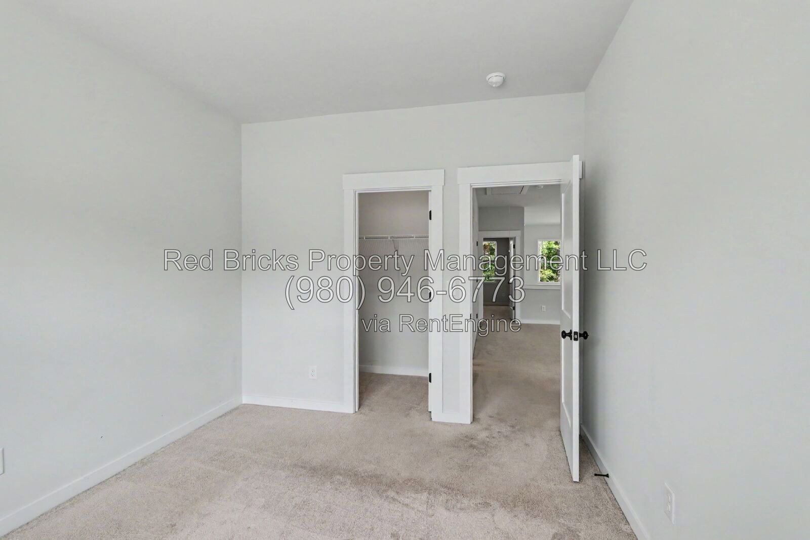 Like-New 3BR Townhome in Desirable Griffith Lakes! property image