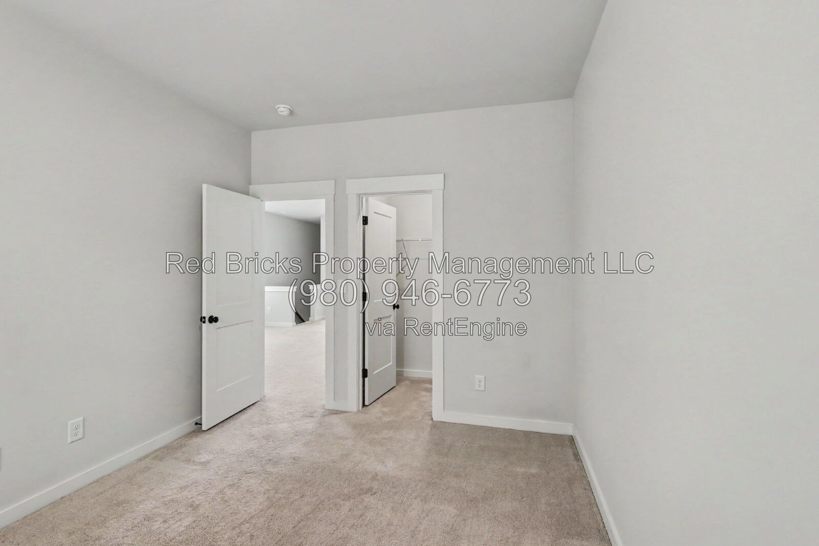 Like-New 3BR Townhome in Desirable Griffith Lakes! property image