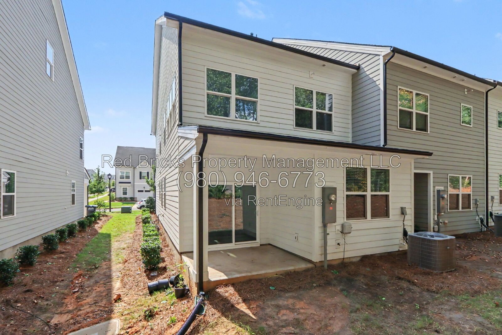 Like-New 3BR Townhome in Desirable Griffith Lakes! property image