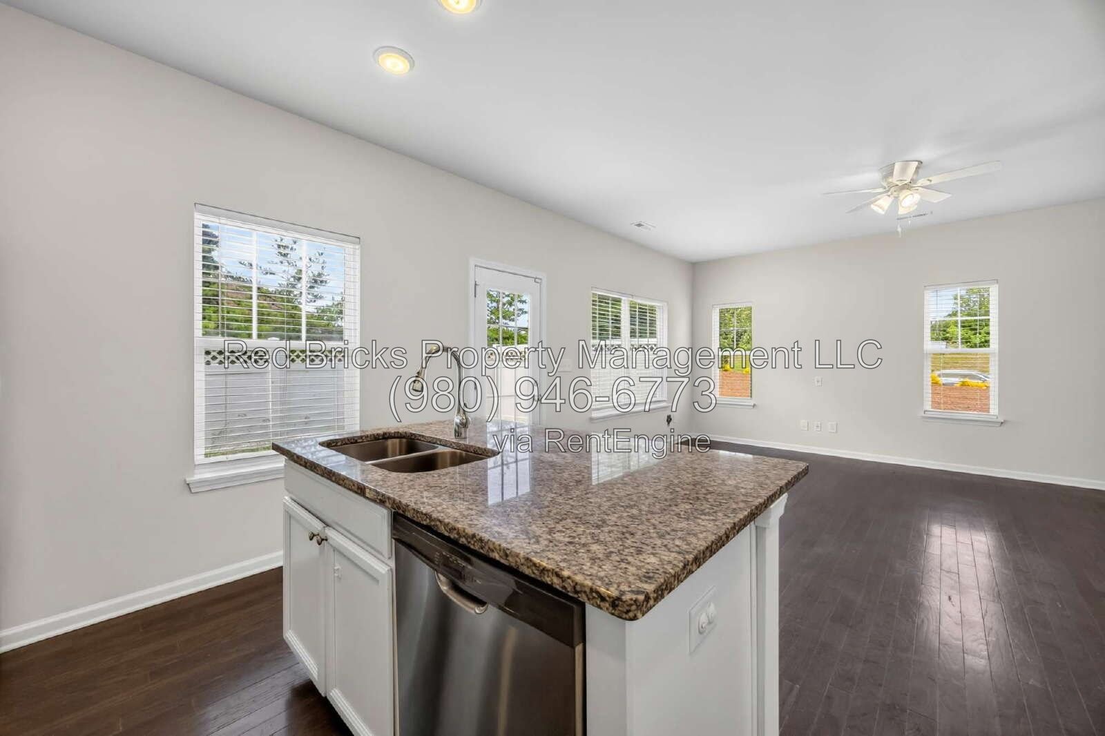 Beautiful Like-New 4-Bedroom Townhome in McDowell Crossing property image