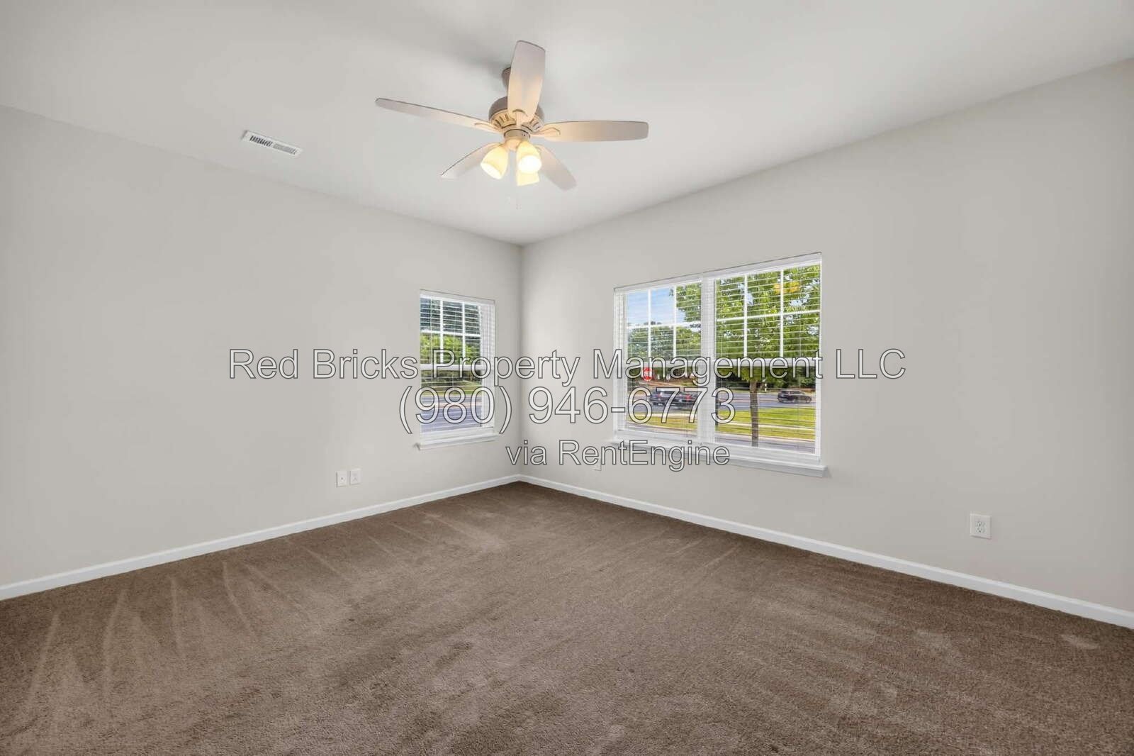 Beautiful Like-New 4-Bedroom Townhome in McDowell Crossing property image