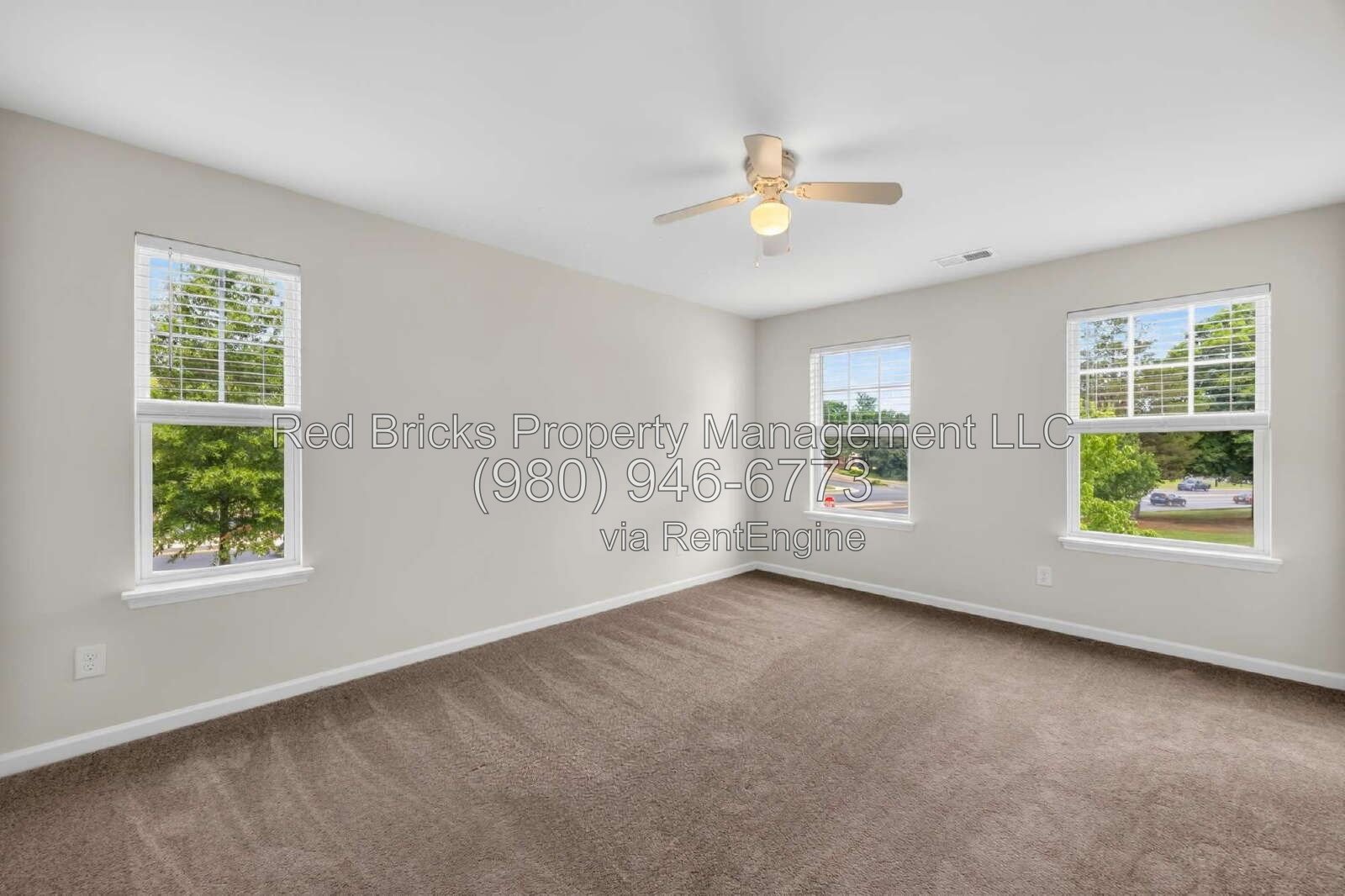 Beautiful Like-New 4-Bedroom Townhome in McDowell Crossing property image