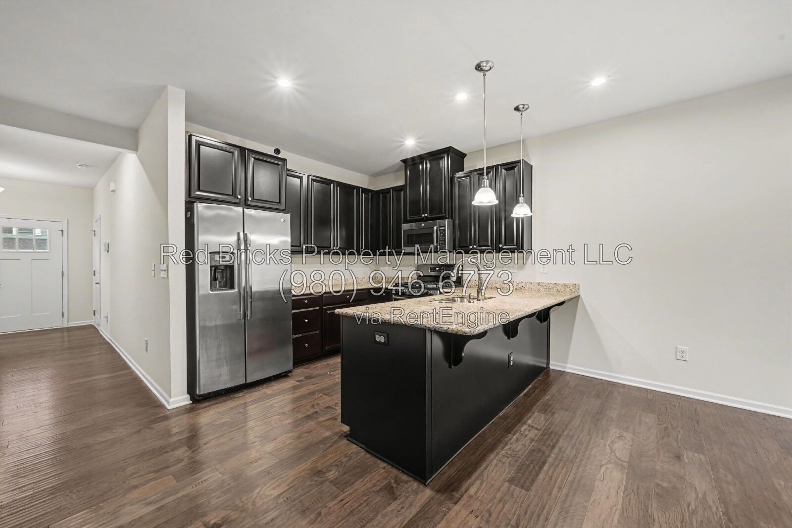 Beautiful 3-Bedroom Townhome in Edison Square property image