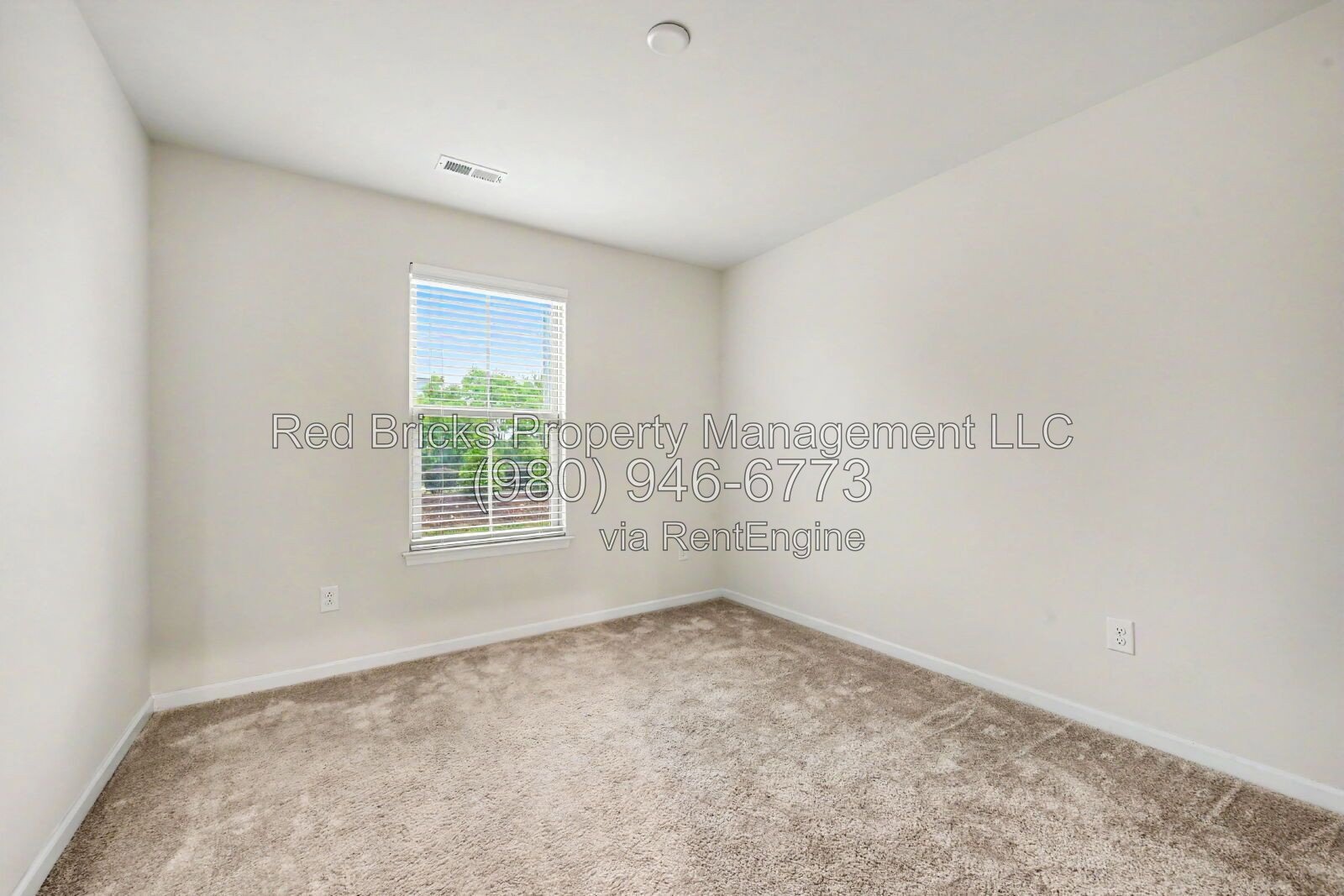 Beautiful 3-Bedroom Townhome in Edison Square property image