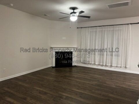 Like-New 5-Bedroom Home in Sutton Farms property image