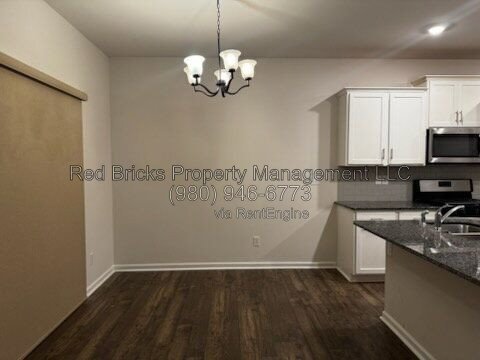 Like-New 5-Bedroom Home in Sutton Farms property image