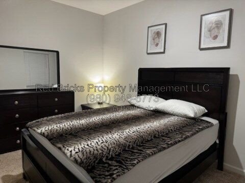 Like-New 5-Bedroom Home in Sutton Farms property image