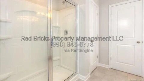 Like-New 5-Bedroom Home in Sutton Farms property image