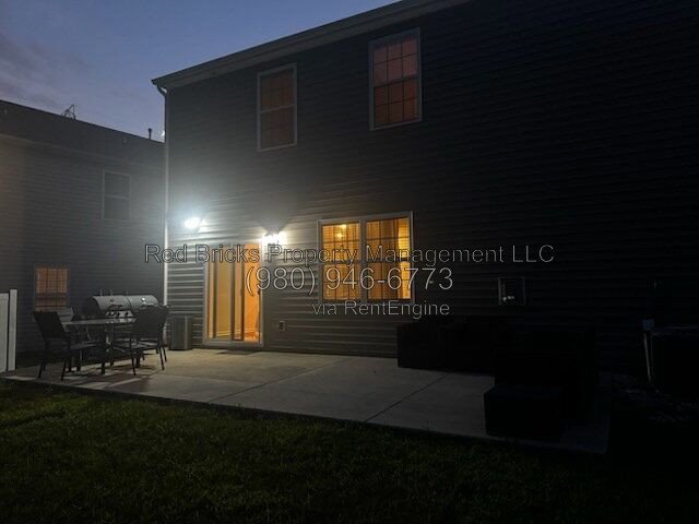 Like-New 5-Bedroom Home in Sutton Farms property image