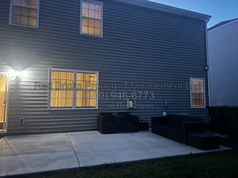 Like-New 5-Bedroom Home in Sutton Farms property image