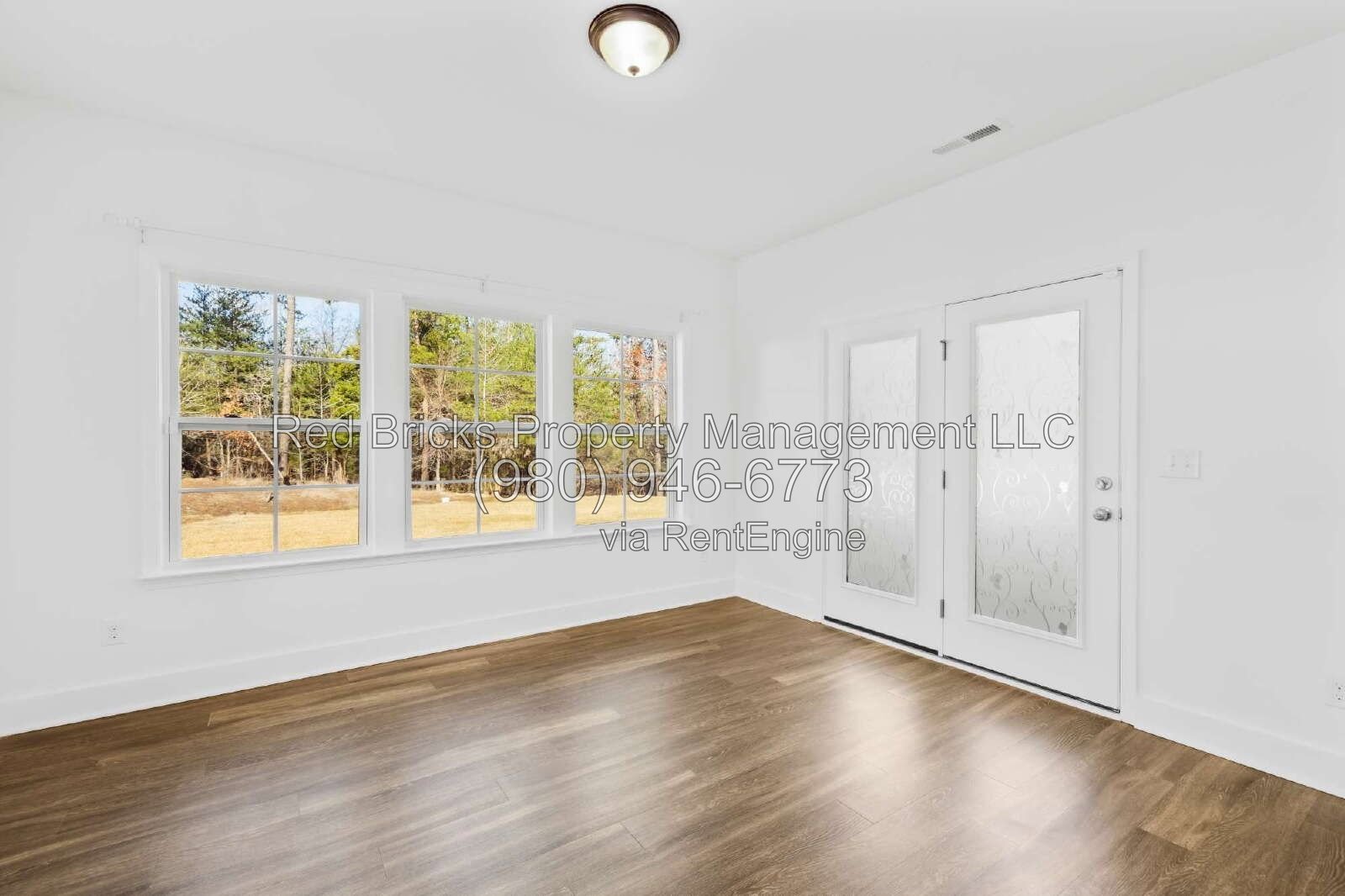 Spacious 5-Bedroom Retreat with 3 Full Baths in Harrisburg – 3,168 Sq. Ft of Comfort on Founders Way! property image