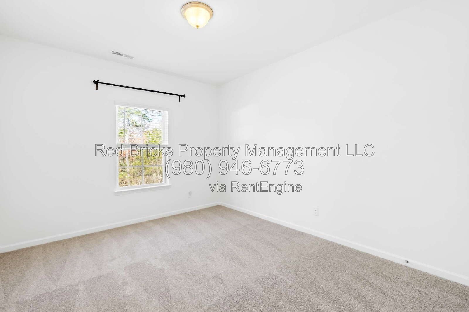 Spacious 5-Bedroom Retreat with 3 Full Baths in Harrisburg – 3,168 Sq. Ft of Comfort on Founders Way! property image