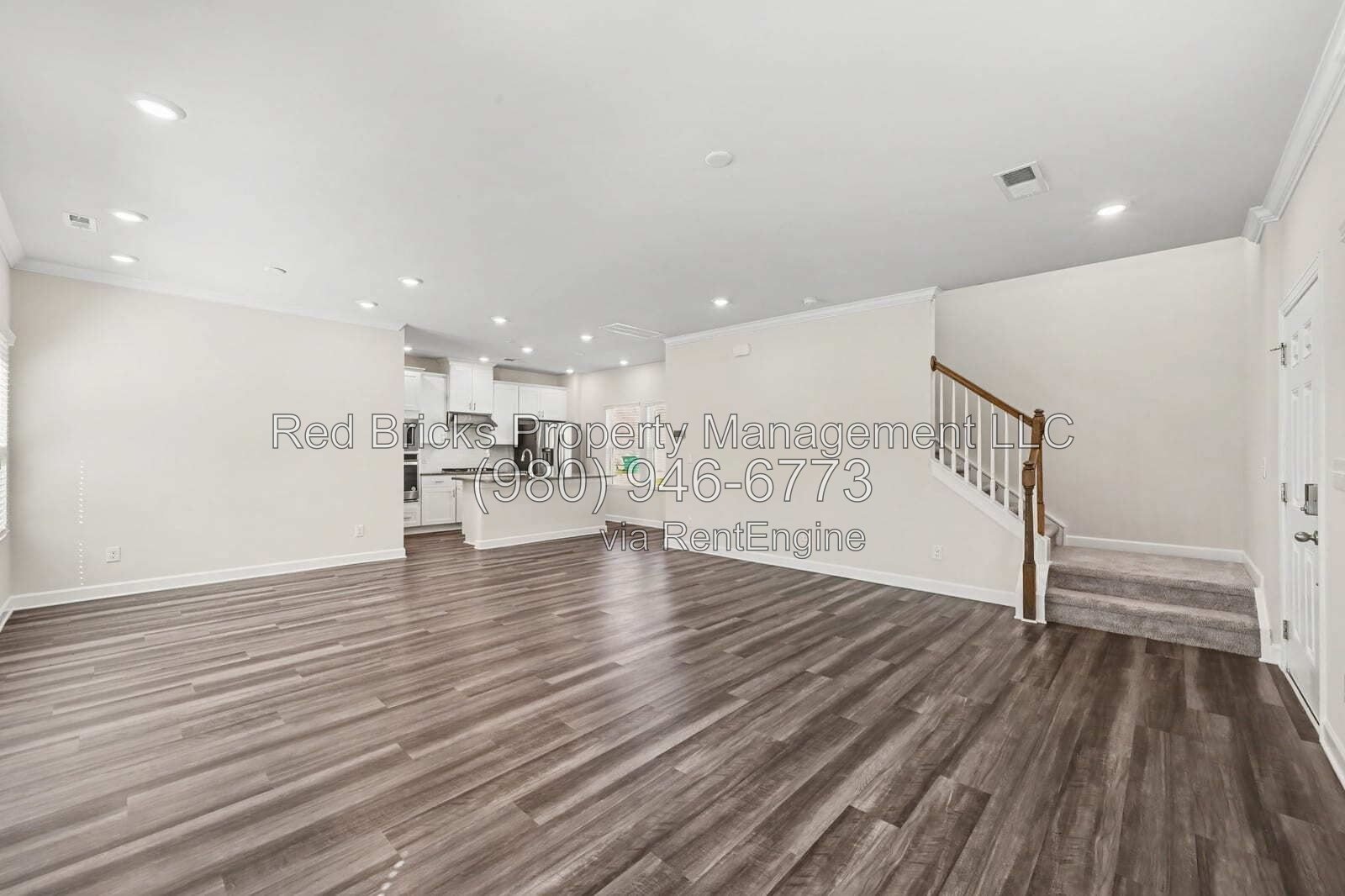 Beautiful 3BR/2.5BA 2-Story Home in Preston Park - Pineville, NC property image