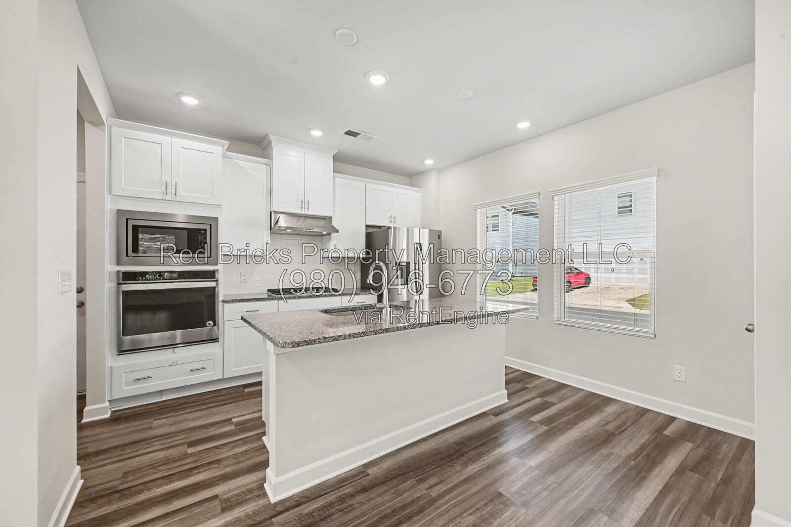 Beautiful 3BR/2.5BA 2-Story Home in Preston Park - Pineville, NC property image