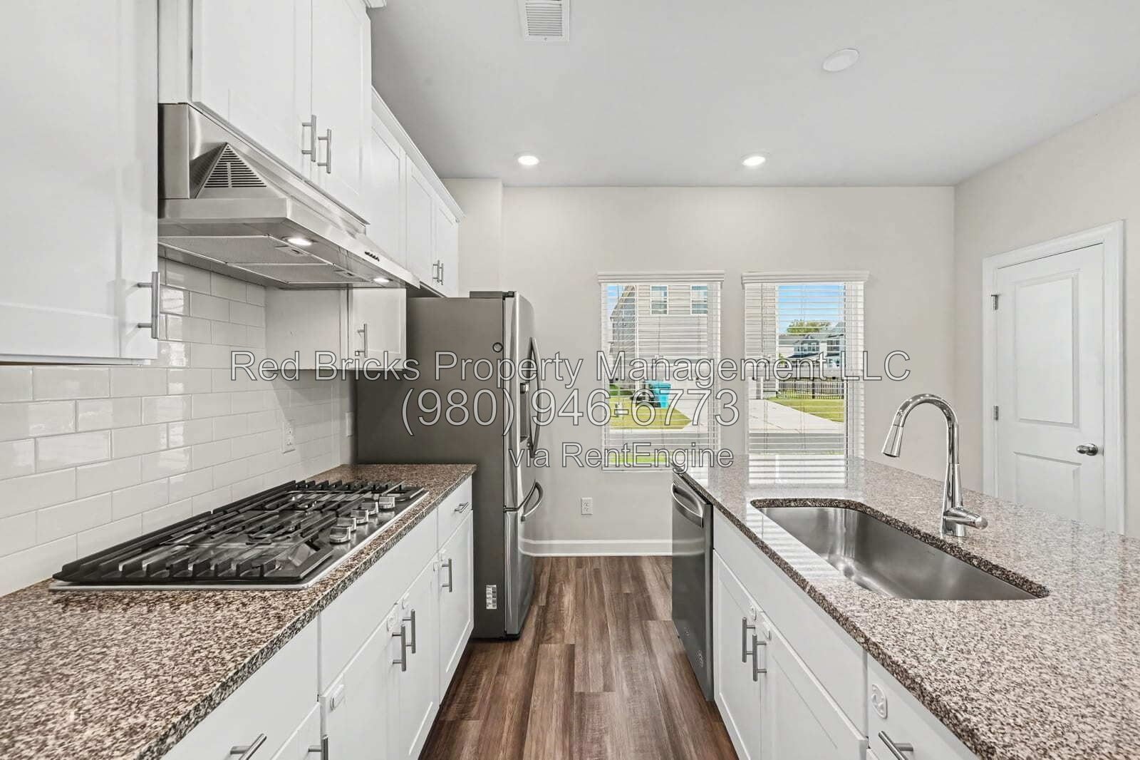 Beautiful 3BR/2.5BA 2-Story Home in Preston Park - Pineville, NC property image