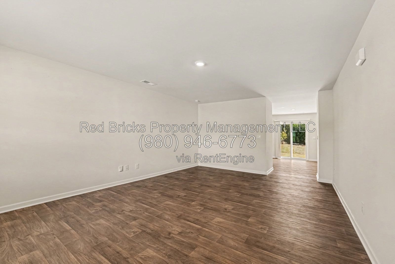 3BR/2.5BA 2-Story Home in Stewart Creek Estates property image