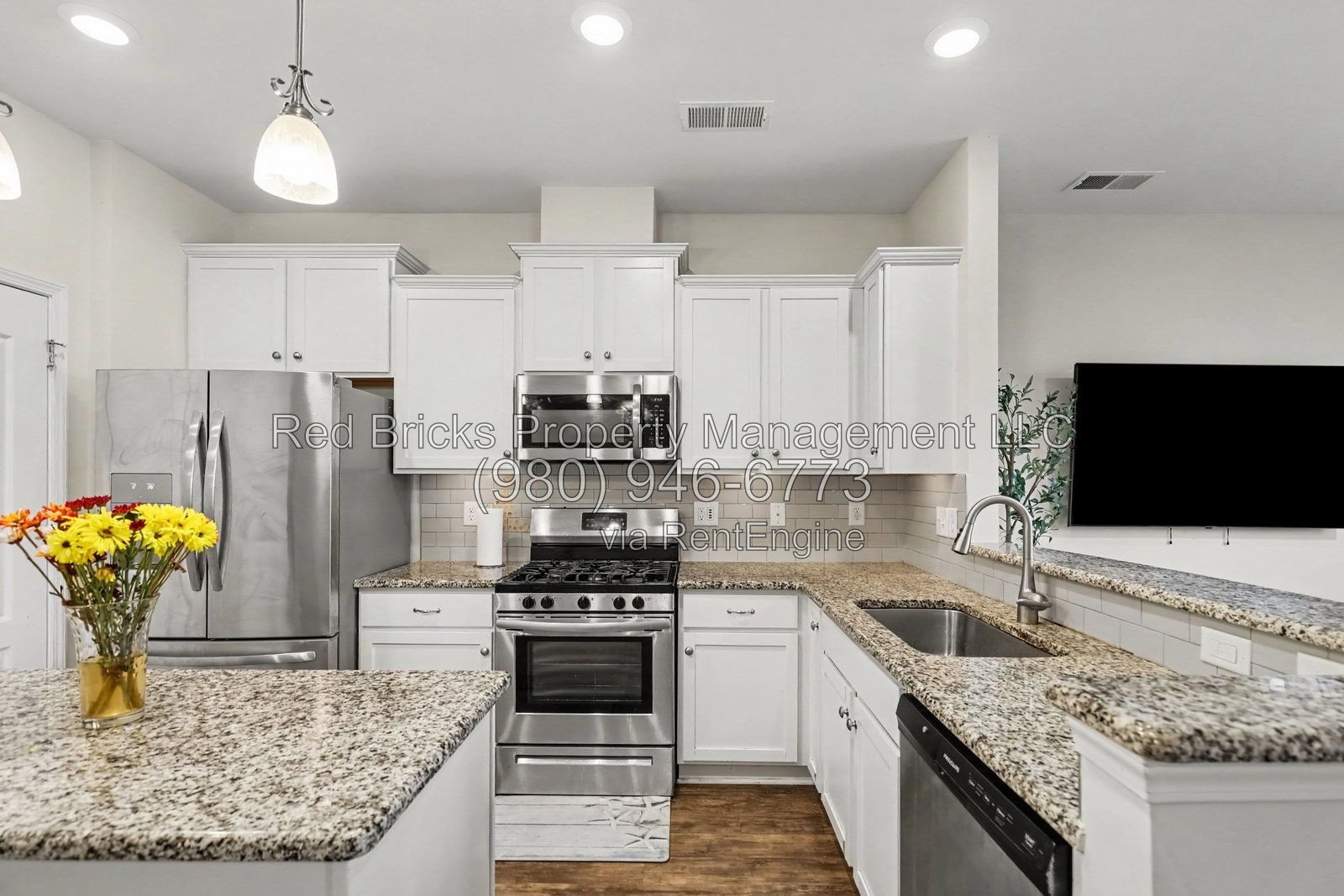 3-Bedroom, 3.5-Bath Townhome in The Greens with Garage & Community Pool property image