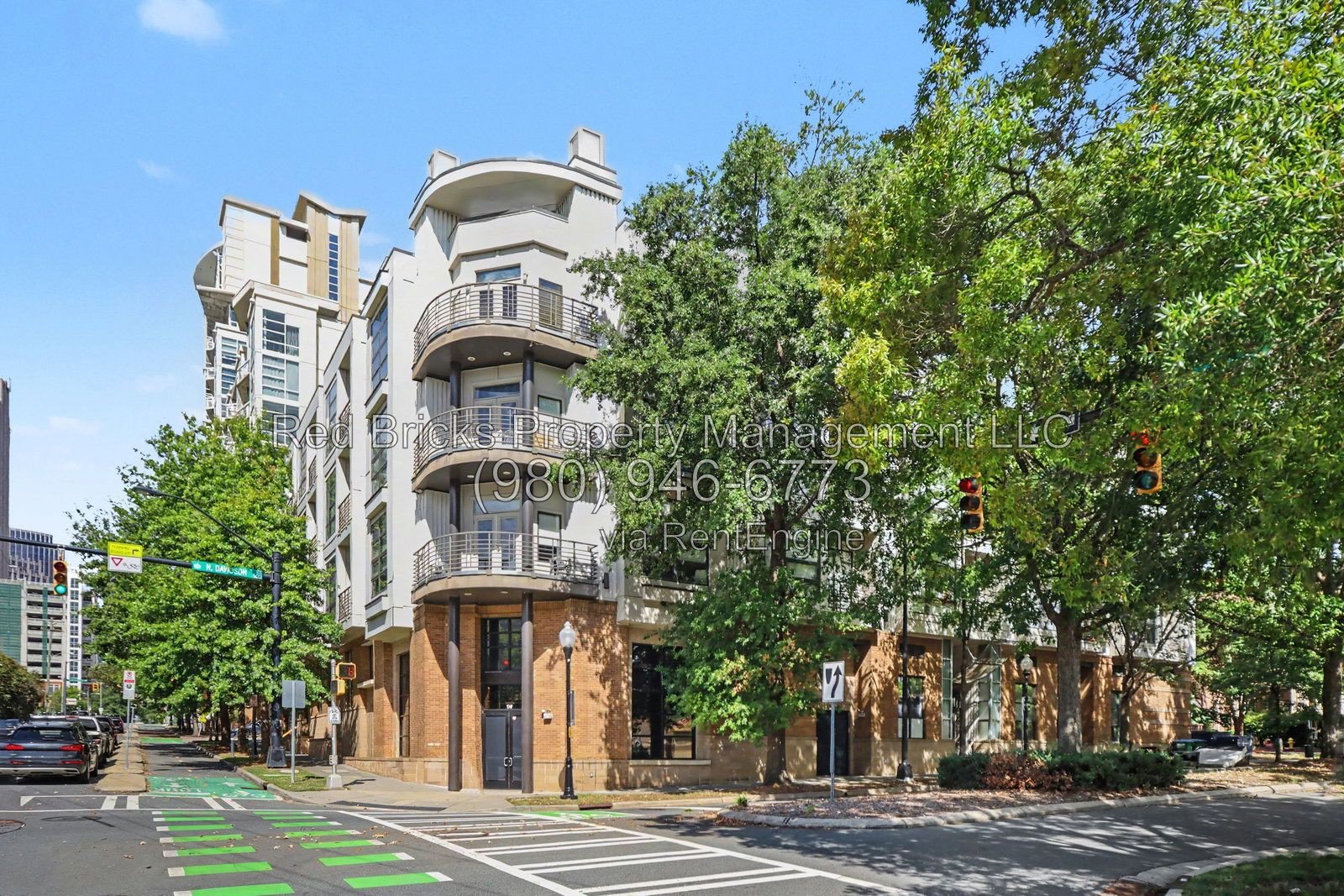 Ground-Floor 1BR/1BA Condo in Court 6 – Uptown Charlotte property image