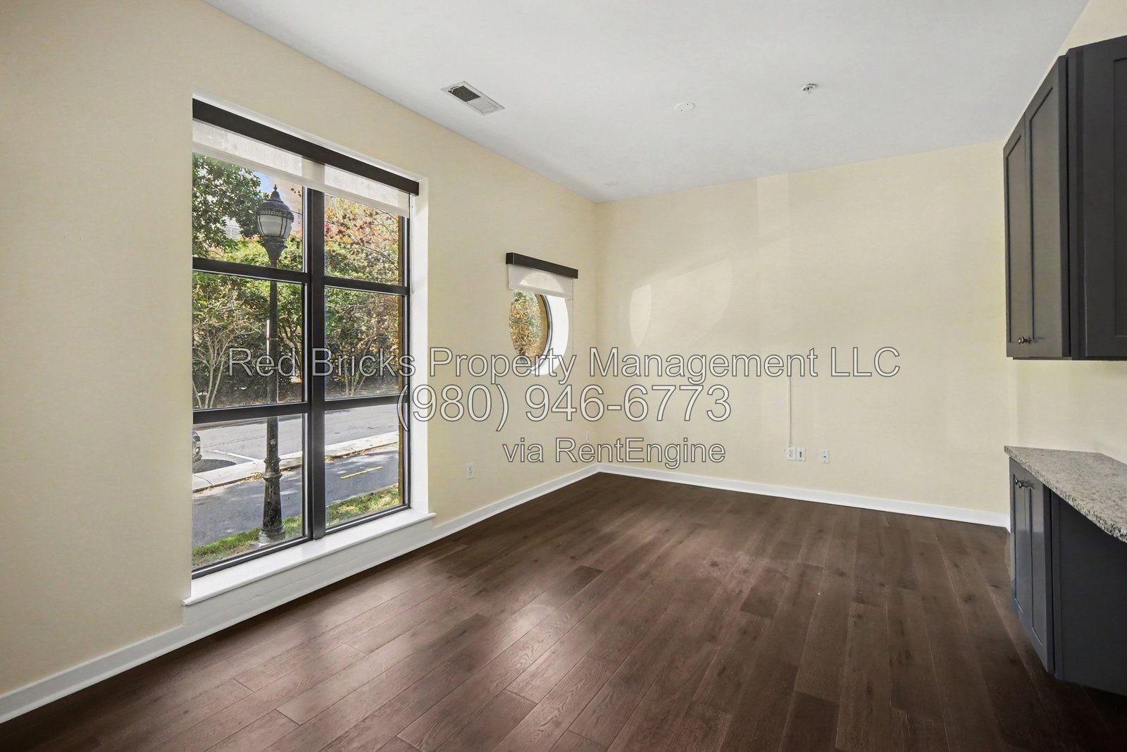 Ground-Floor 1BR/1BA Condo in Court 6 – Uptown Charlotte property image