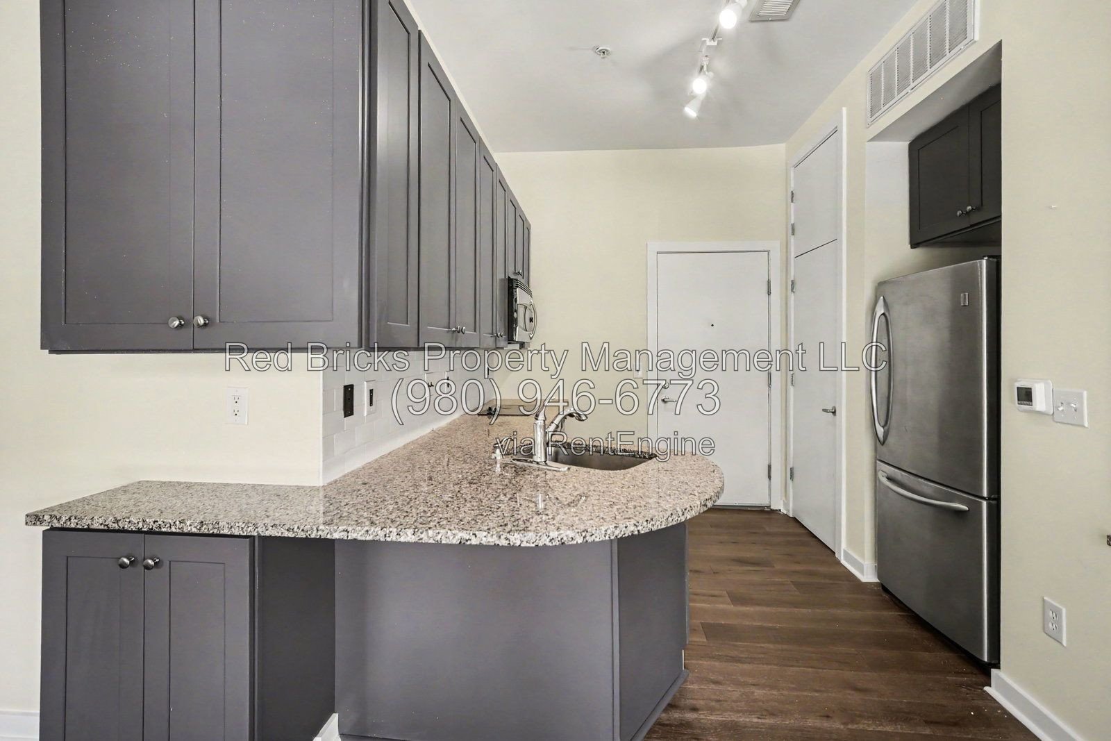 Ground-Floor 1BR/1BA Condo in Court 6 – Uptown Charlotte property image