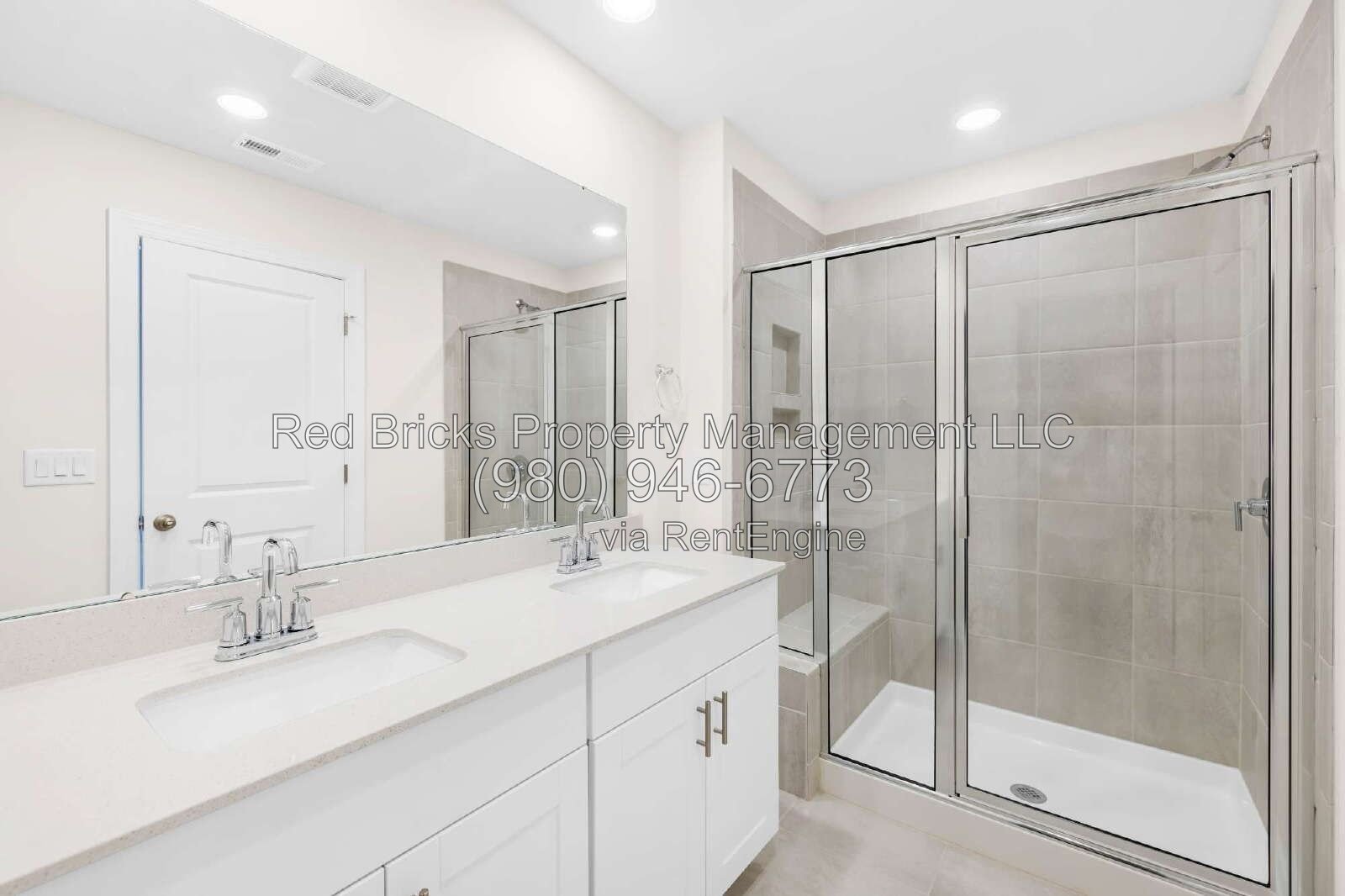 Like-New Townhome with Loft, Private Patio & Community Pool property image