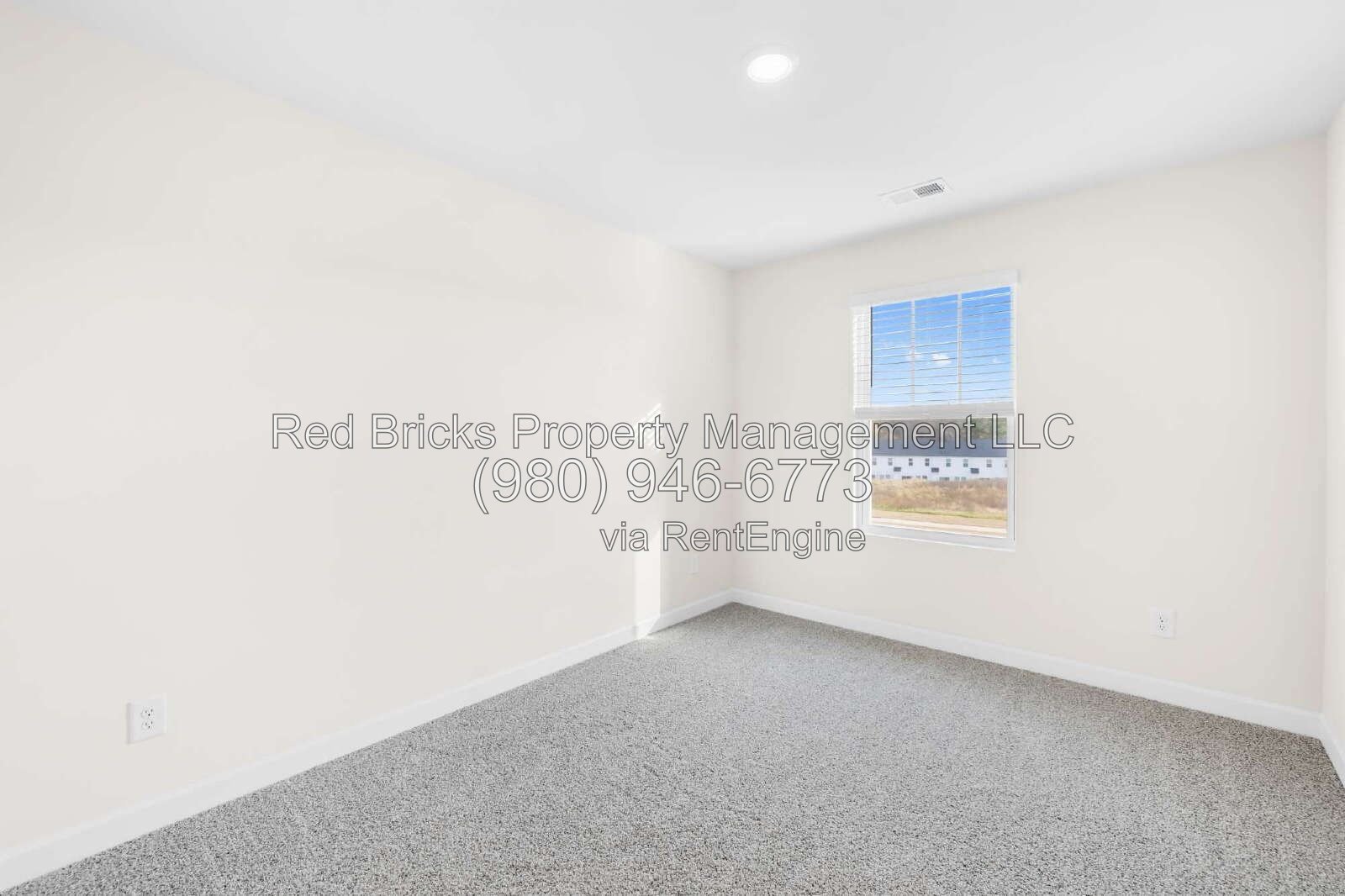 Like-New Townhome with Loft, Private Patio & Community Pool property image