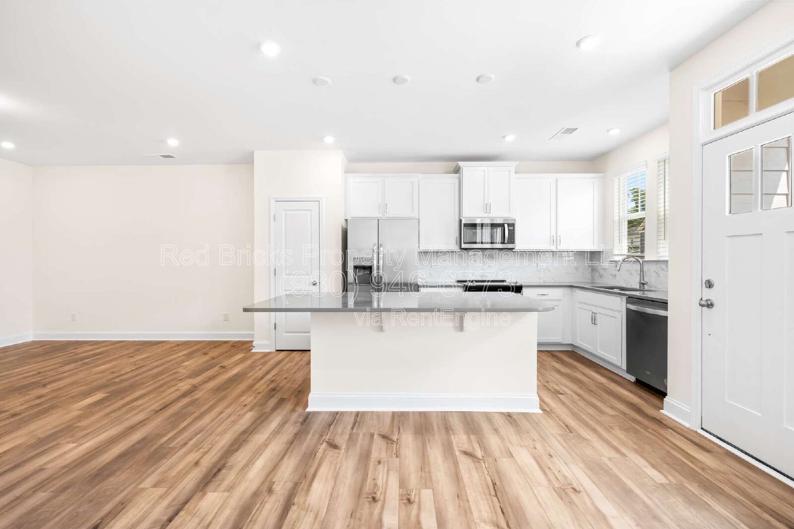 Like-New 3BR Townhome in Smith Farm – Available May 15! property image