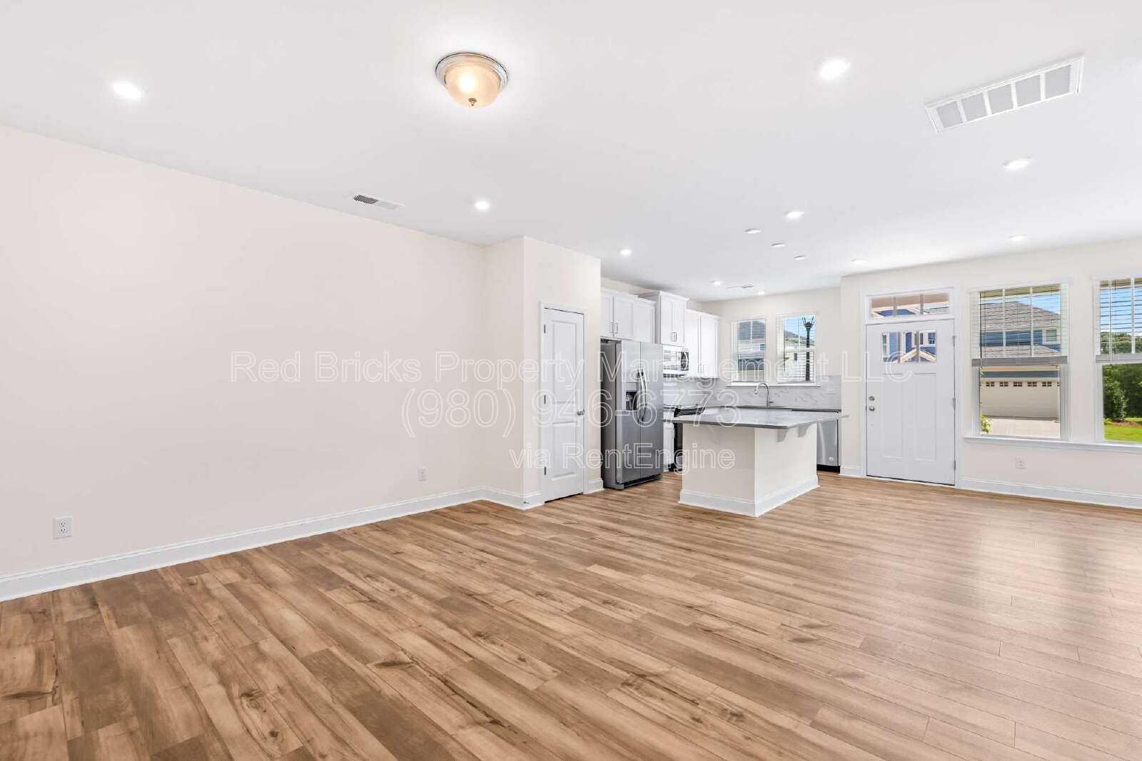 Like-New 3BR Townhome in Smith Farm – Available May 15! property image