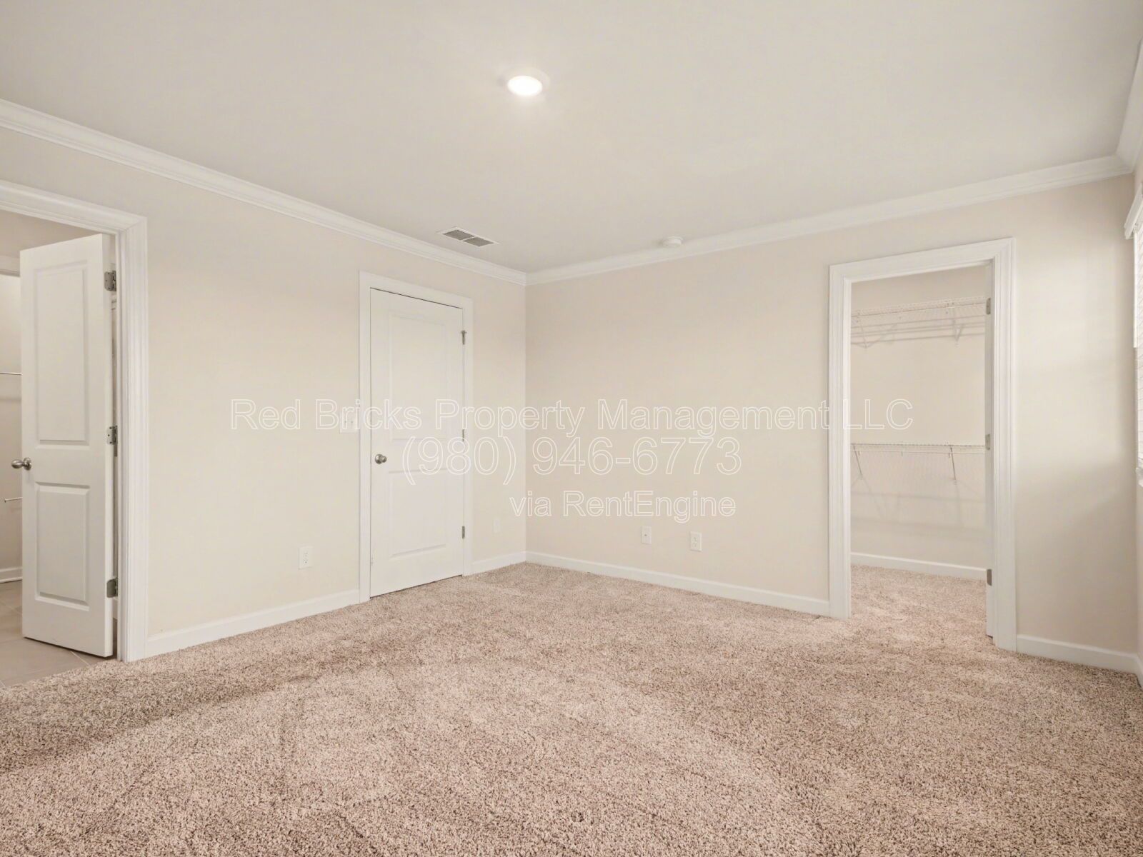 Modern 4BR City Park Townhome with Garage & Deck – Move-In Ready! property image