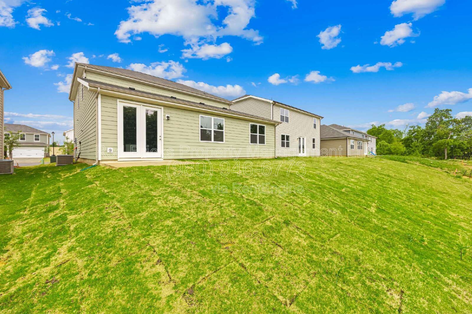 Spacious 5BR Home in Blue Sky Meadows – Available July 1st! property image